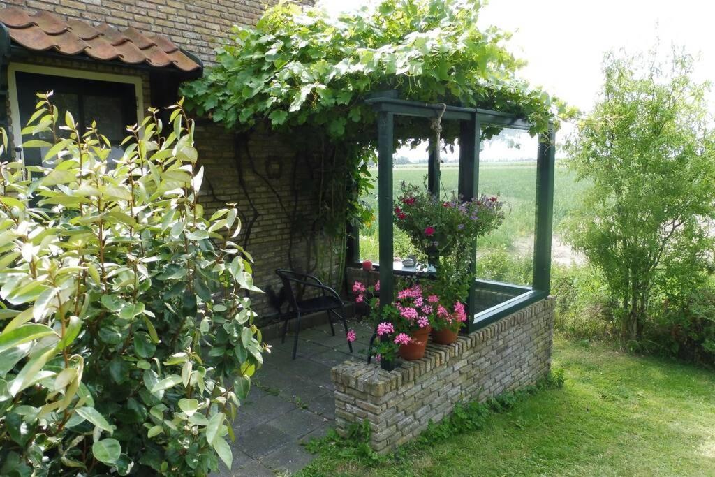 The Cottage - 2 Persoons Cottage Nabij Strand En Meer Zonnemaire Exterior photo